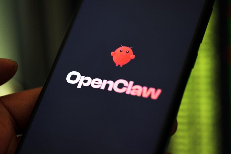  OpenClaw 迎来史上最大升级；激进重构却引发广泛报错；开发者与社区积极应对。 IT技术